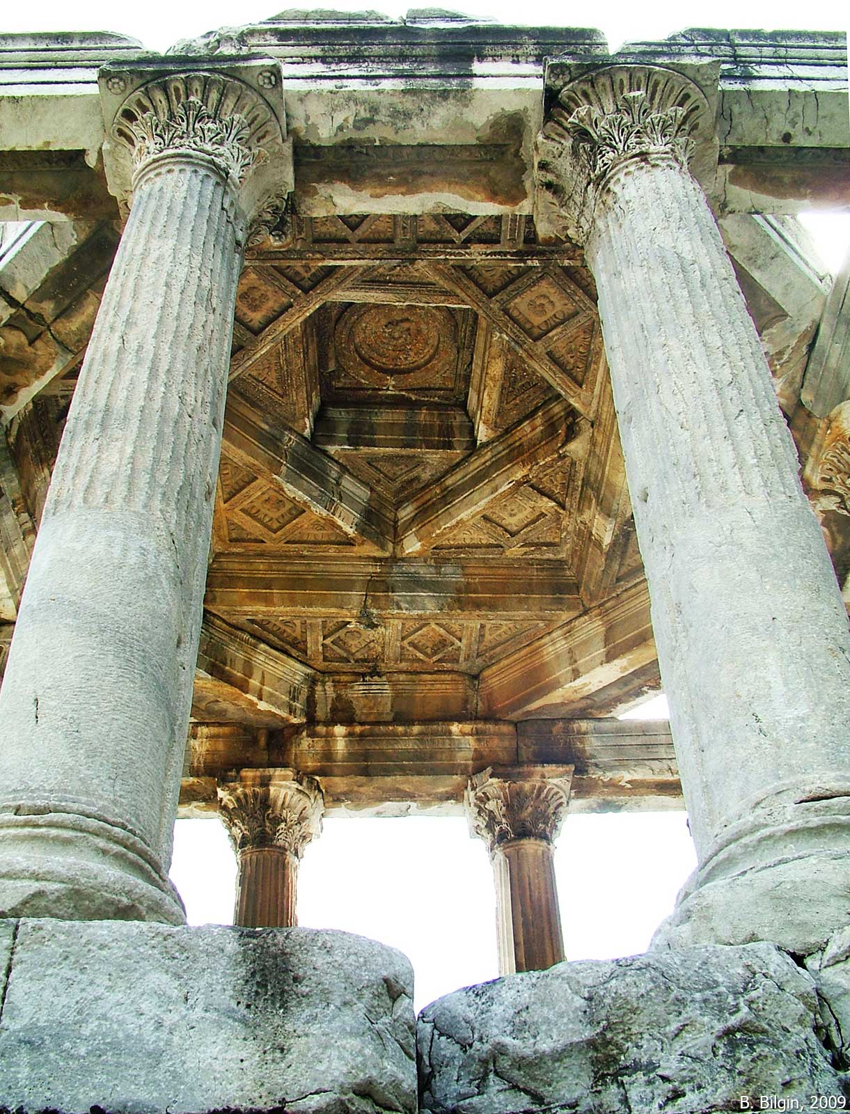 Mylasa Gümüşkesen Tomb